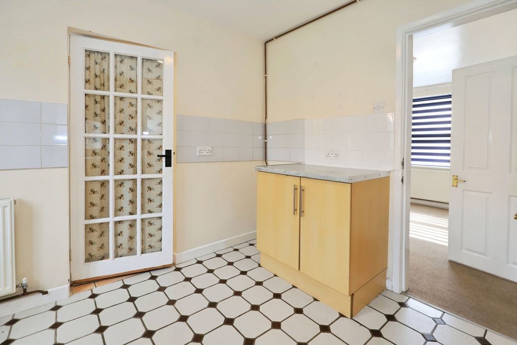 Property photo 3 of 20 Pbox-Img.Jpg