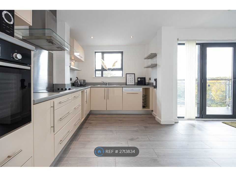 Property photo 3 of 30