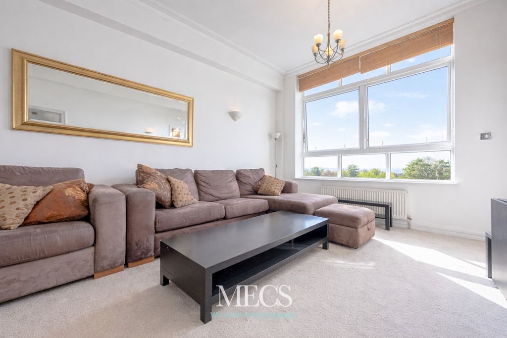 Property photo 3 of 12 4974234