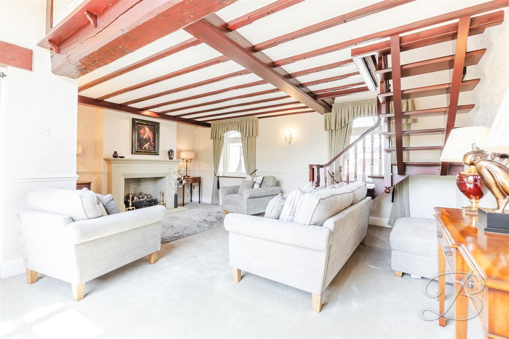 Property photo 3 of 51 CC11.Jpg