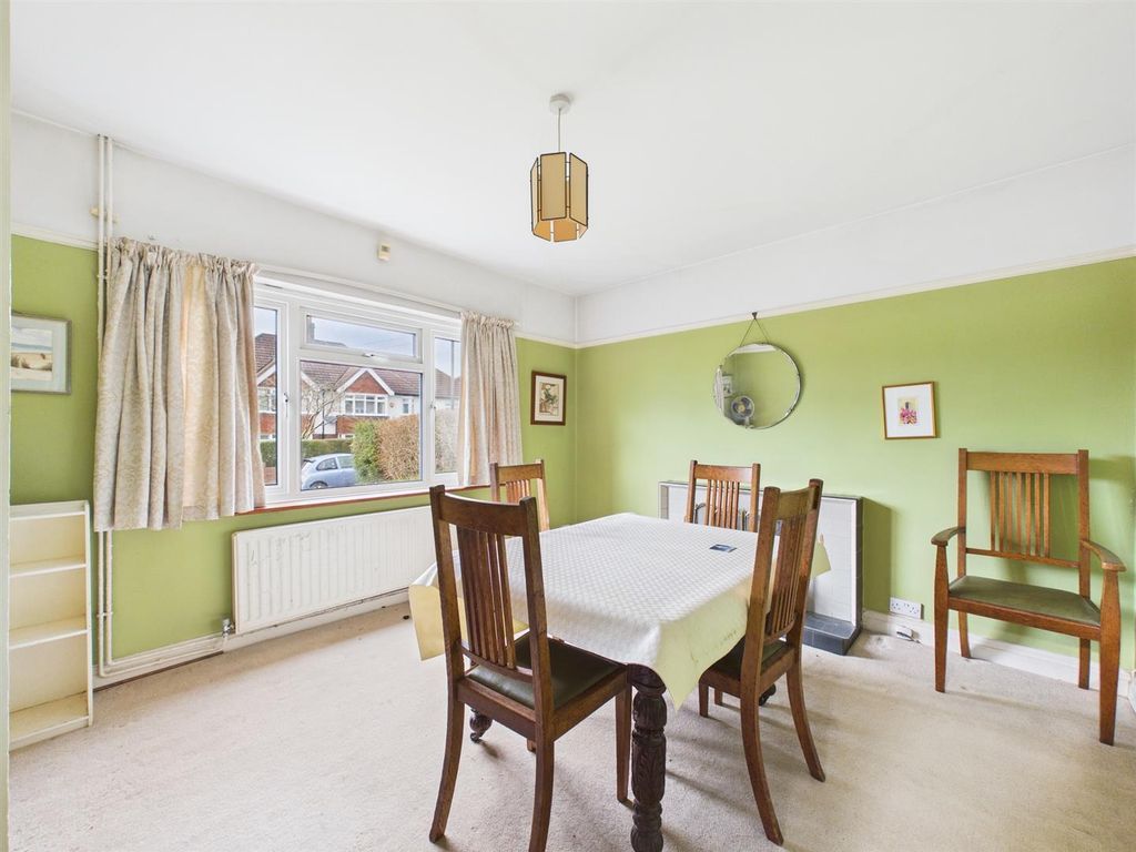 Property photo 3 of 15 Cam02885G0-Pr0561-Still003.Jpg