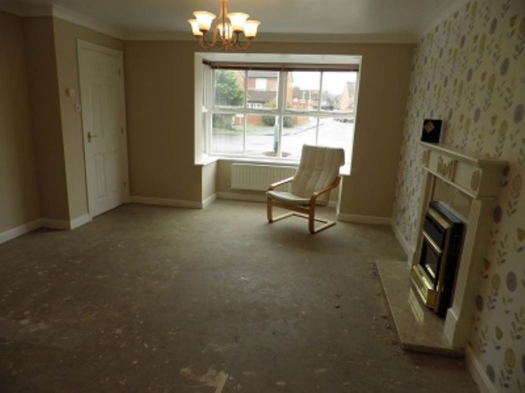 Property photo 2 of 14 Lounge