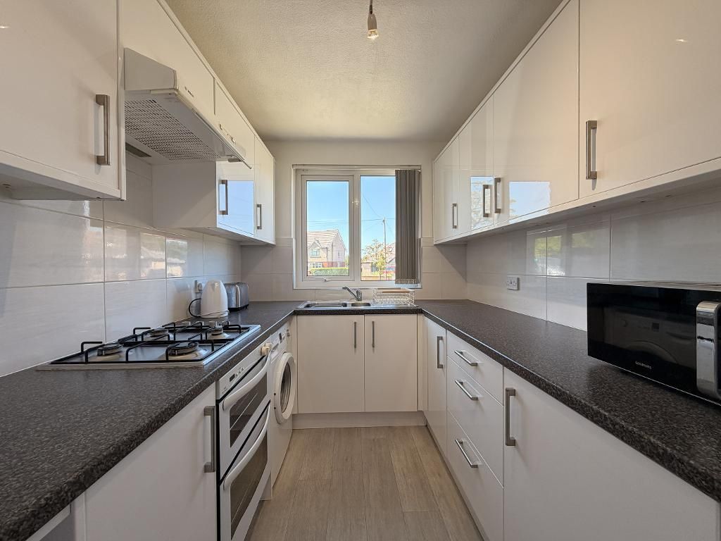 Property photo 3 of 15 Kitchen
