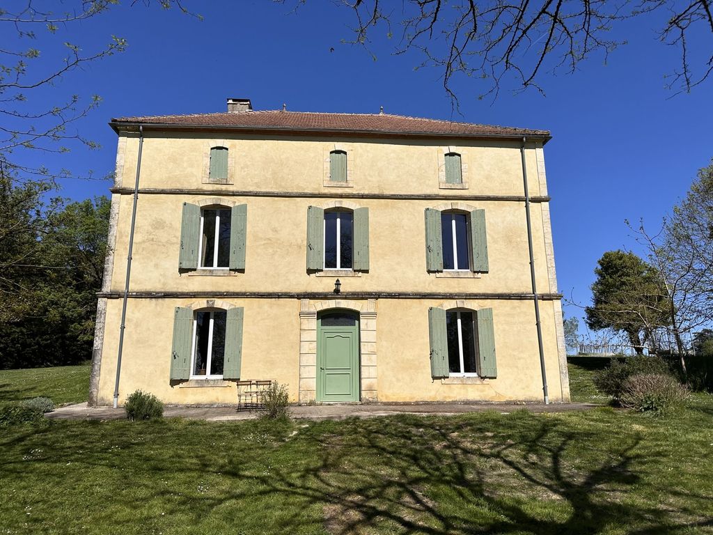 Property photo 1 of 33