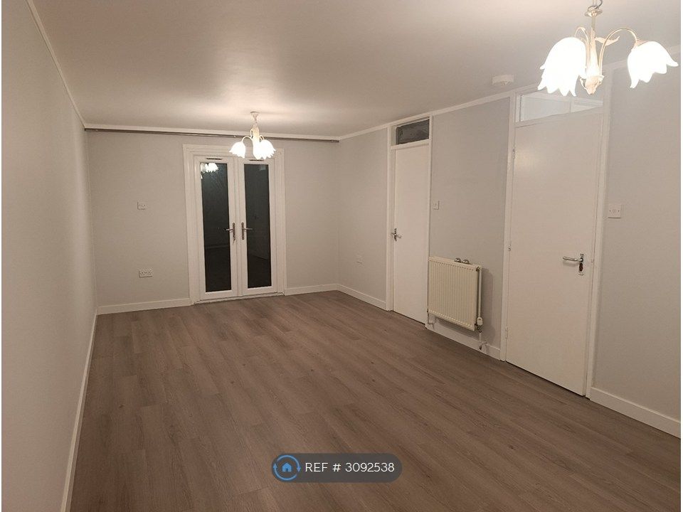 Property photo 2 of 17 Living Room