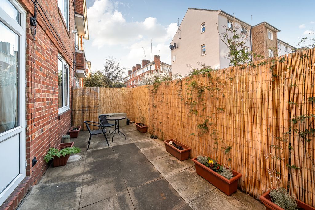 Property photo 2 of 17 1432028-7-69Bc17c...