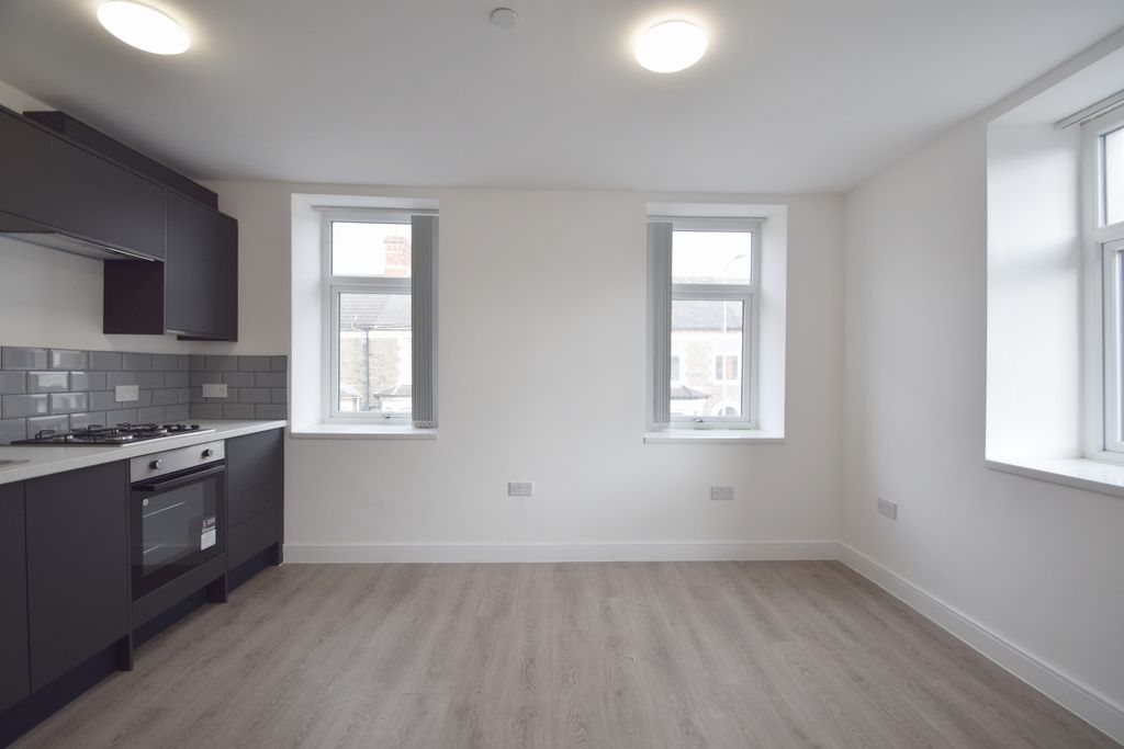 Property photo 2 of 8 Photo 2