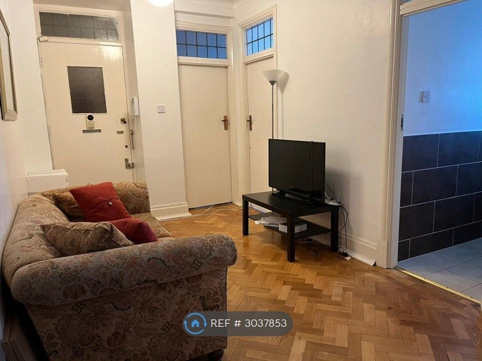 Property photo 2 of 10 Living Area 1