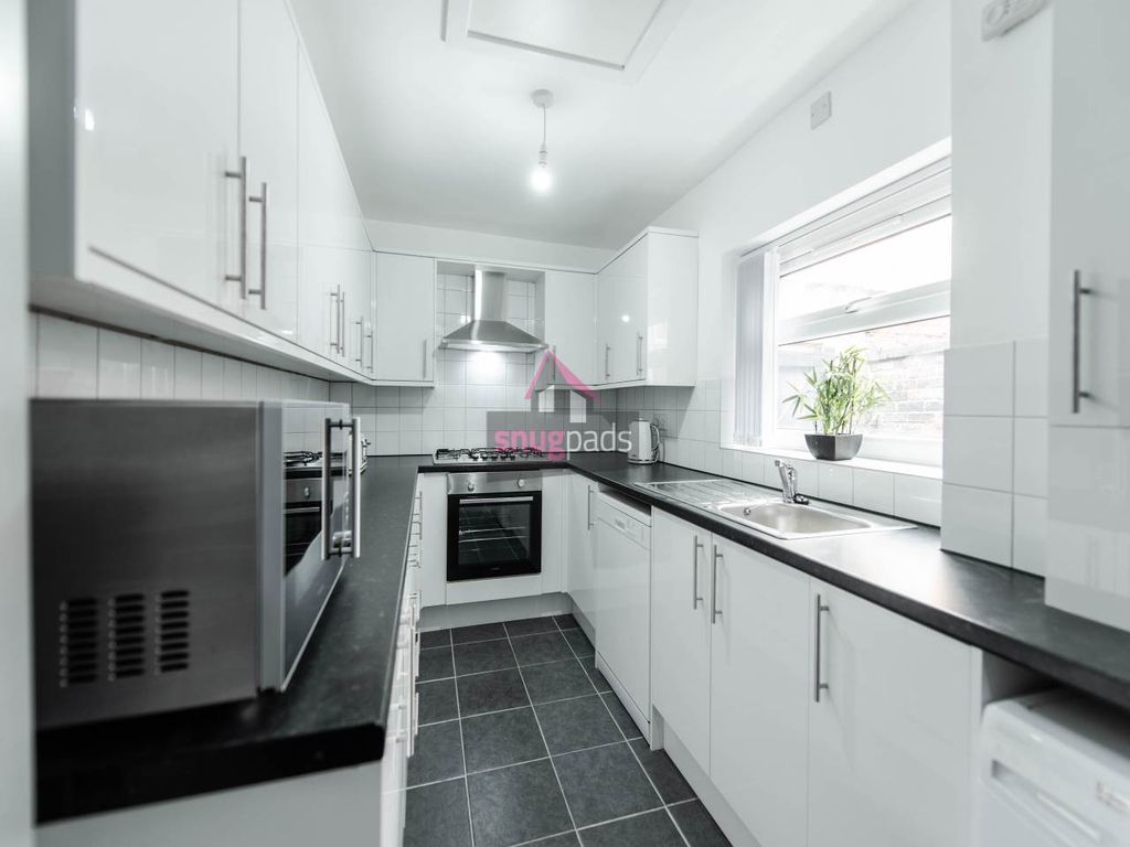 Property photo 3 of 13 3