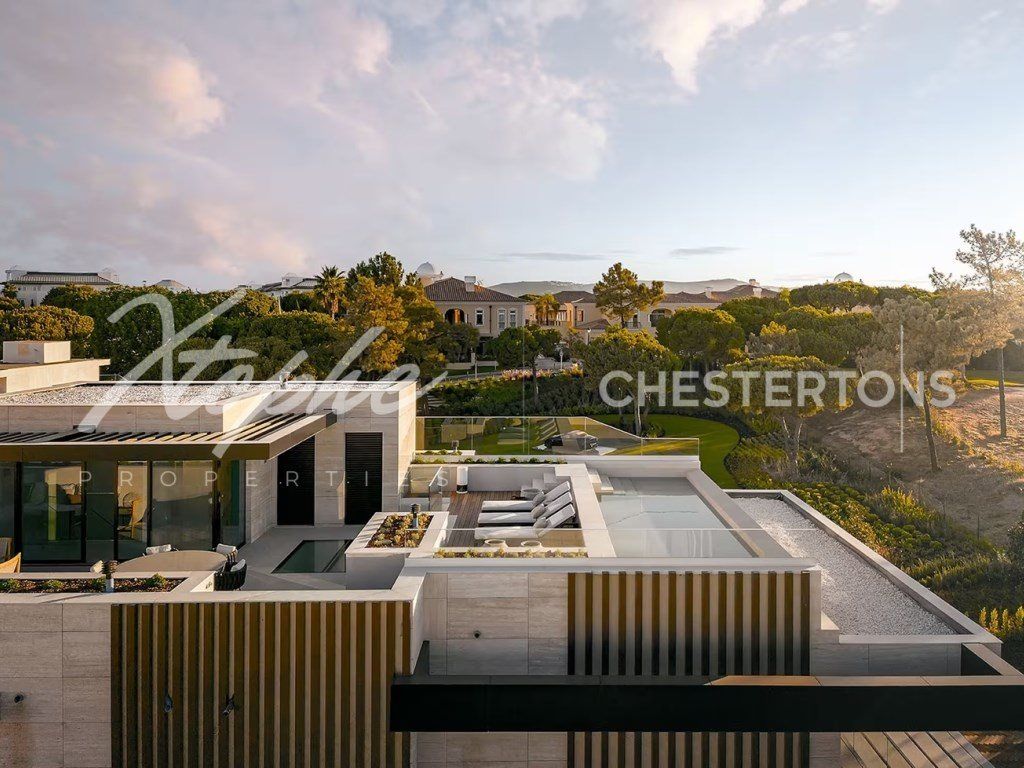 Property photo 1 of 11 Quinta Do Lago Brand New 4 Bed Apartment For Sale