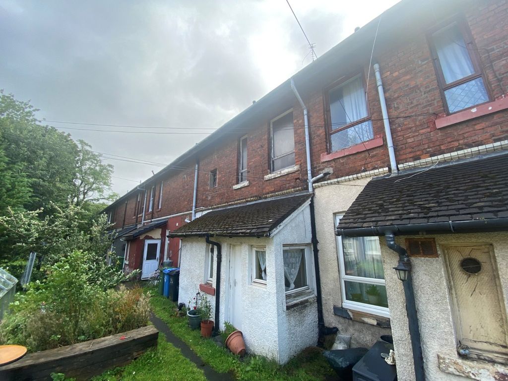 Property photo 1 of 13 Picture No. 02