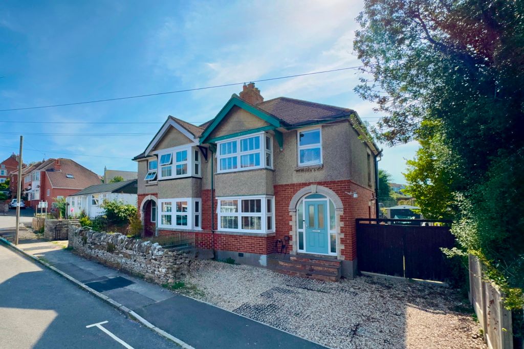 Property photo 1 of 16