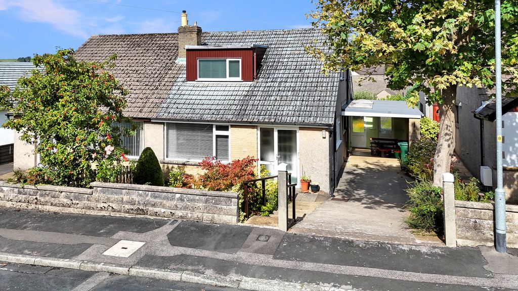 Property photo 1 of 30