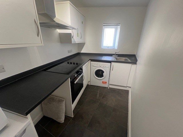 Property photo 1 of 6 1 Bed Flat To Rent Terrace Road, Bournemouth Bh2