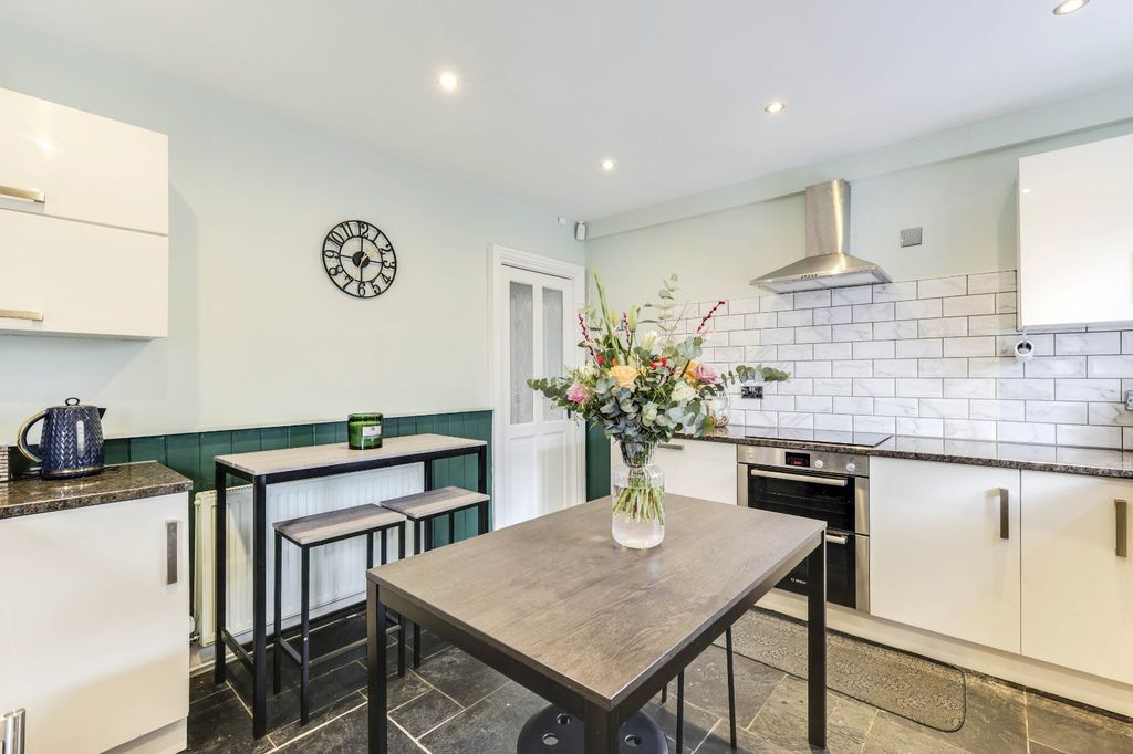 Property photo 3 of 17 Picture No. 04