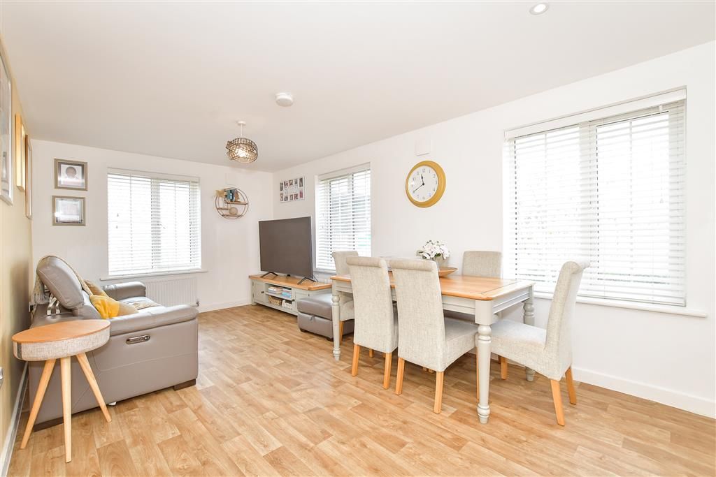 Property photo 1 of 11 Lounge/ Kitchen