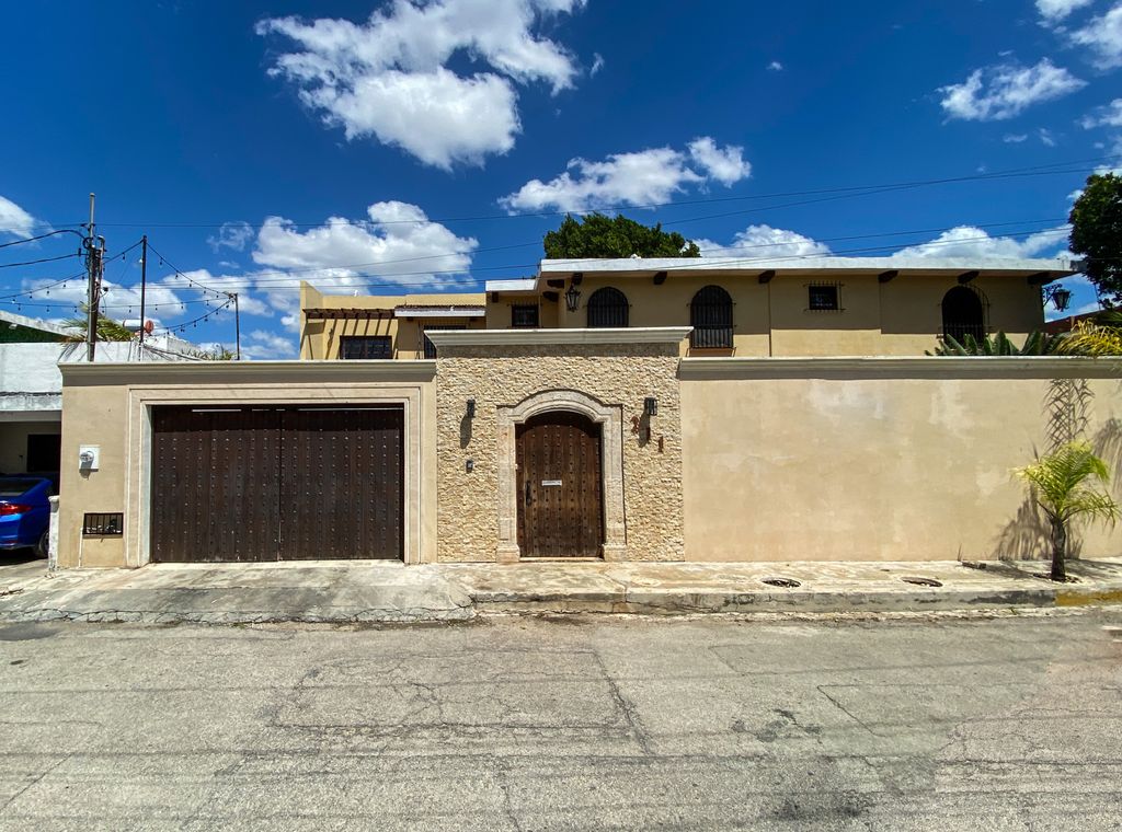 Property photo 2 of 49