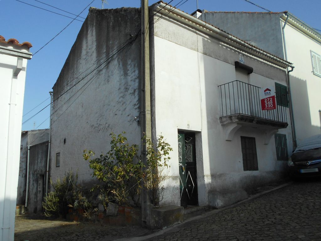 Property photo 1 of 11