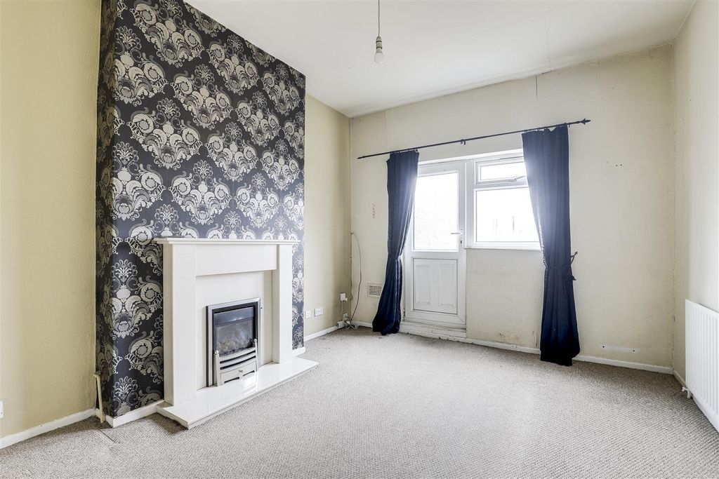 Property photo 2 of 9 12004.Jpg