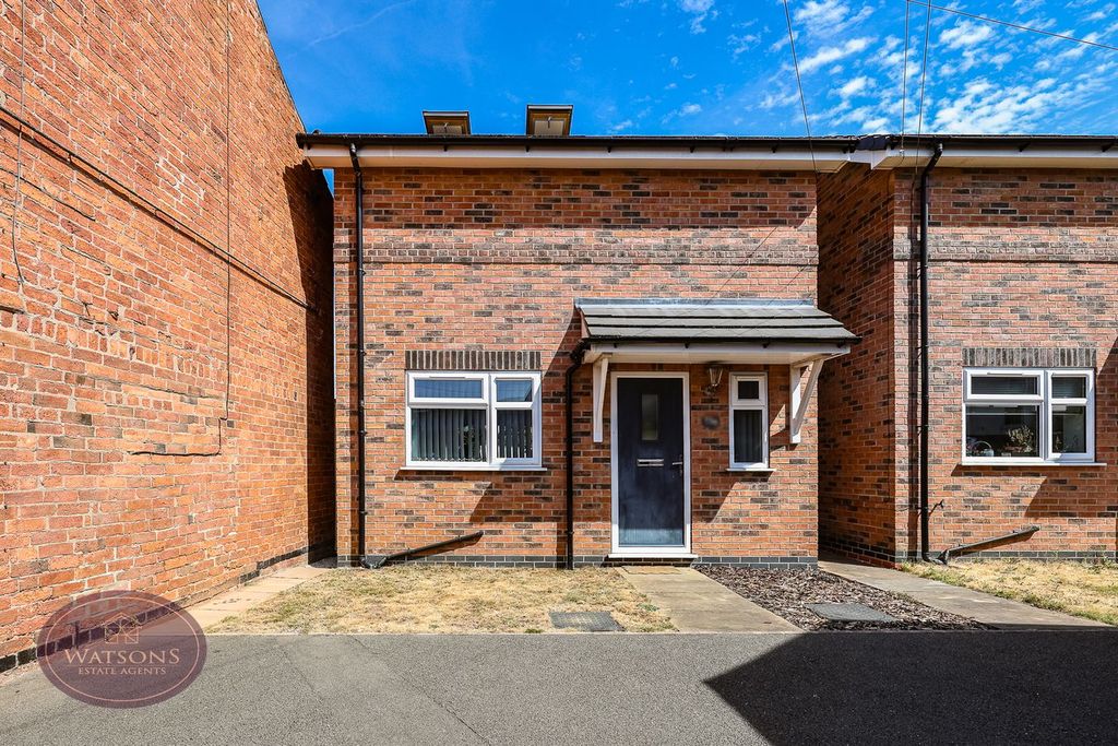 Property photo 2 of 24
