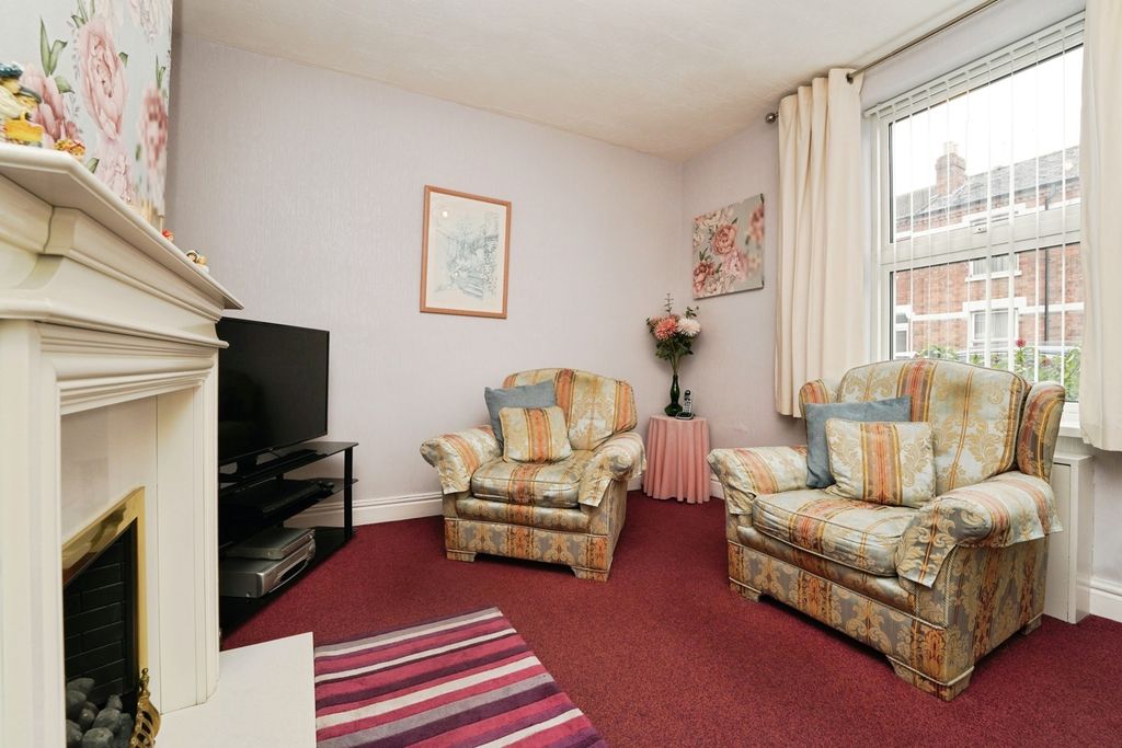Property photo 3 of 16 Pbox-Img.Jpg