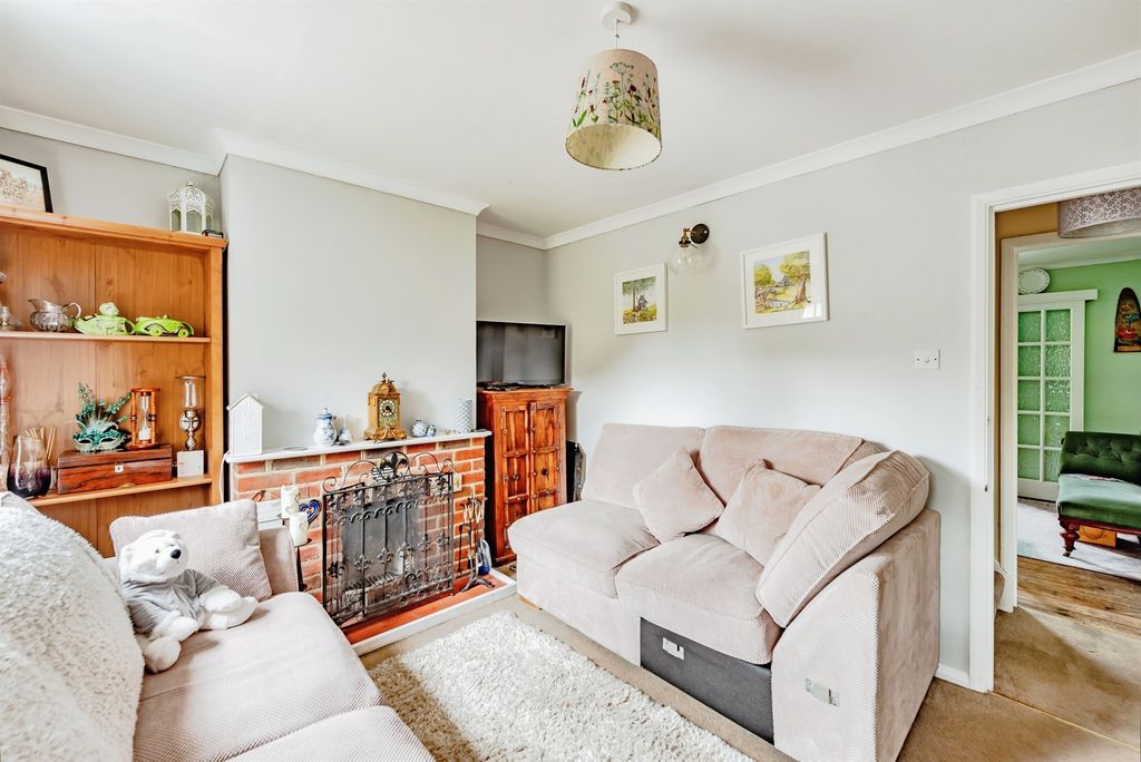 Property photo 2 of 17