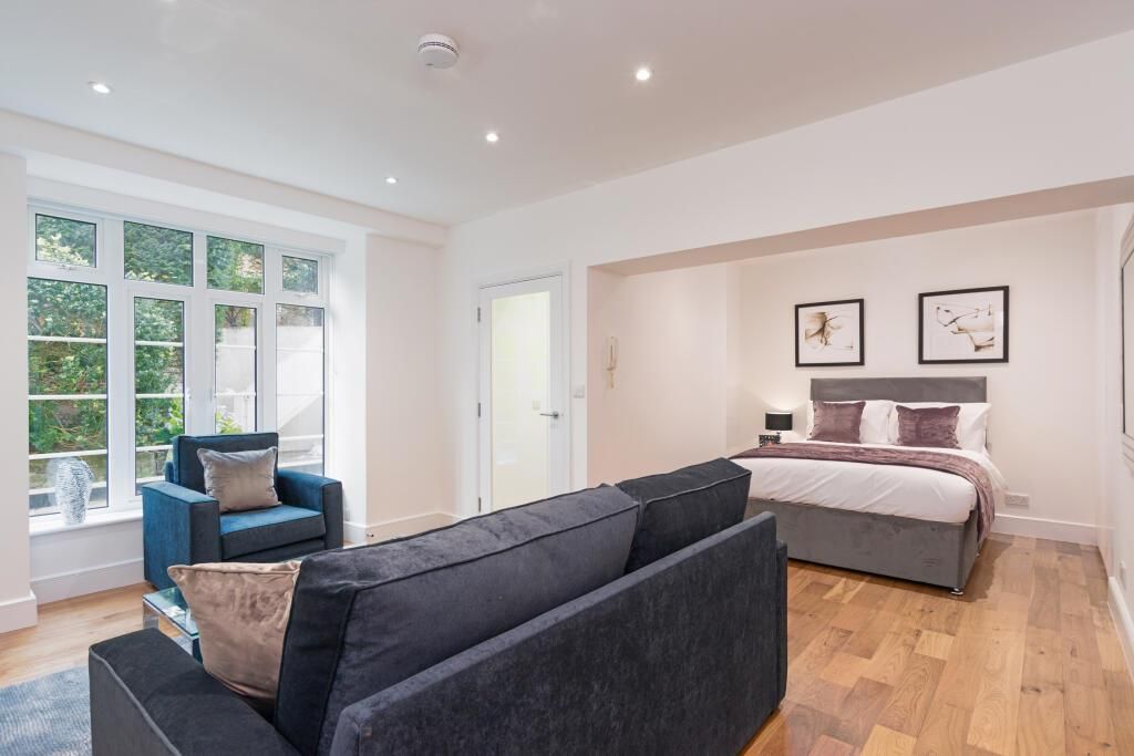 Property photo 1 of 8 Image