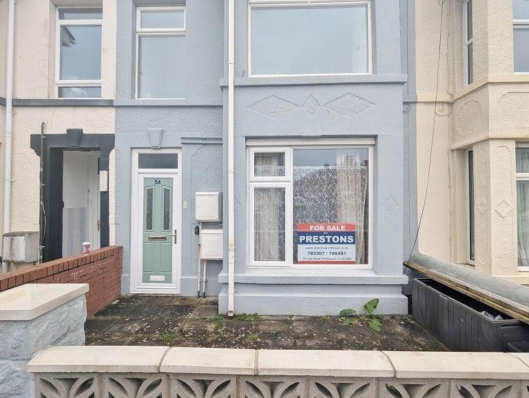 Property photo 1 of 12
