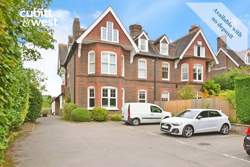 Property photo 1 of 11 F921001d-6