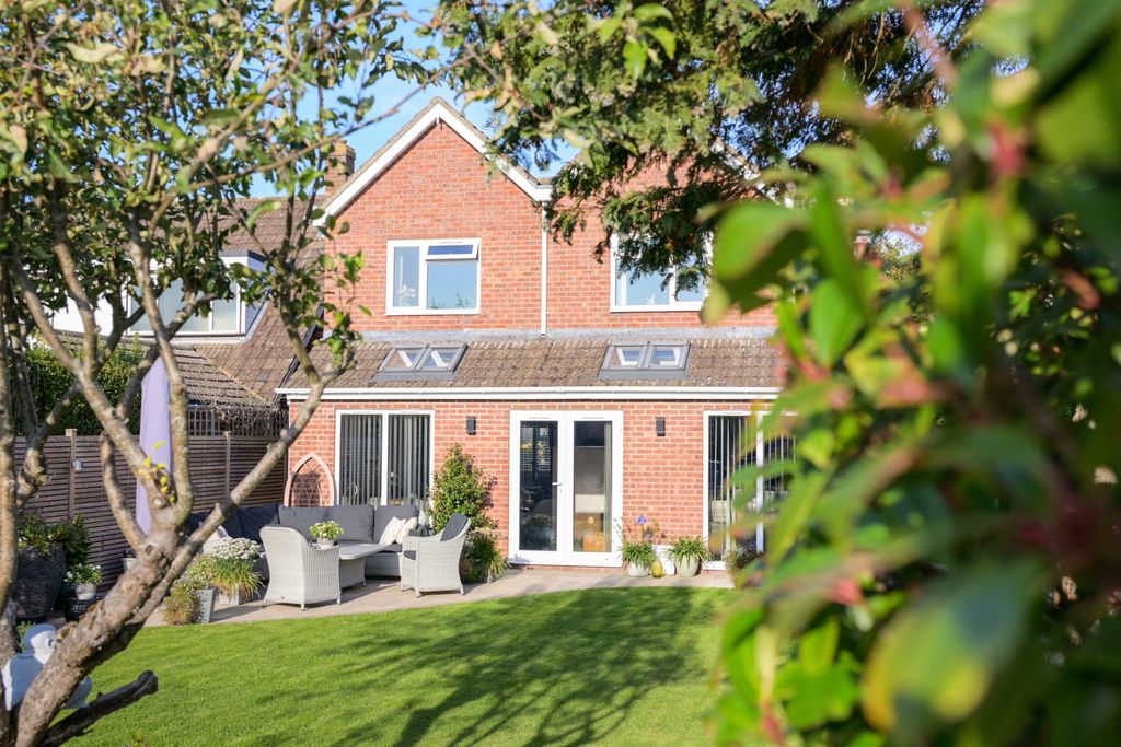 Property photo 1 of 38