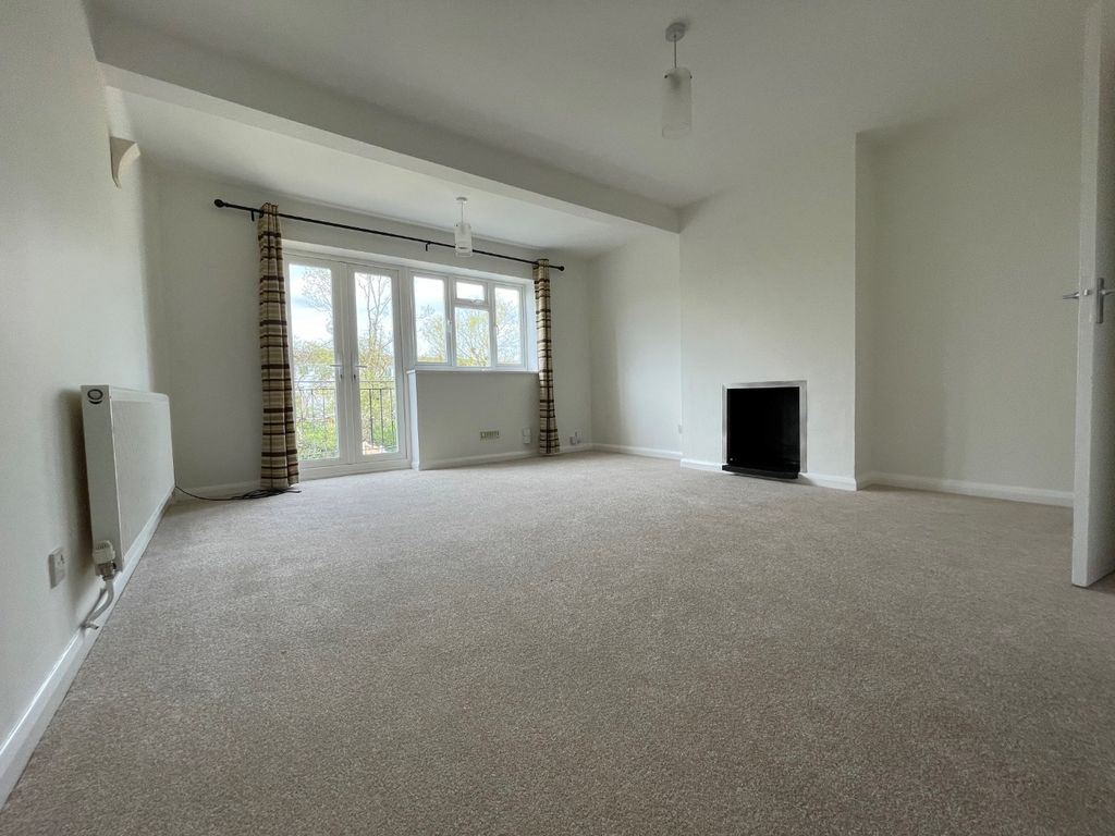 Property photo 3 of 13 706522