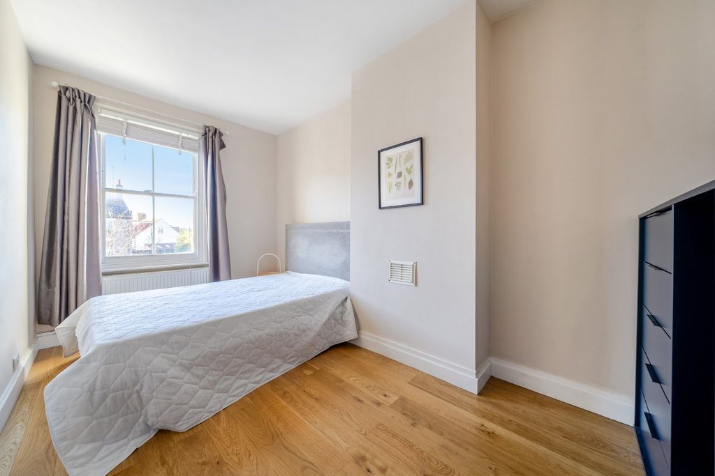 Property photo 3 of 14 Picture No. 17