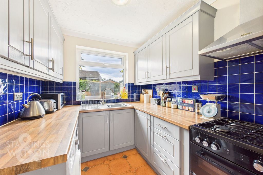 Property photo 3 of 19