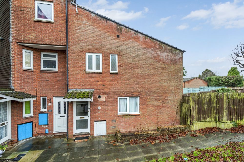 Property photo 1 of 8