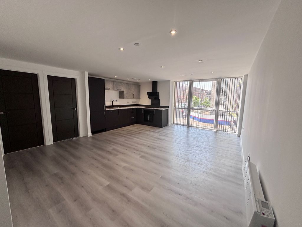 Property photo 1 of 7 Living Room