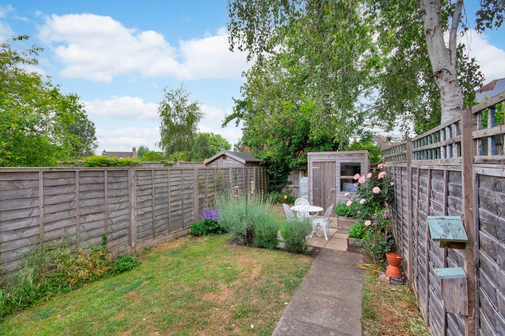 Property photo 2 of 12