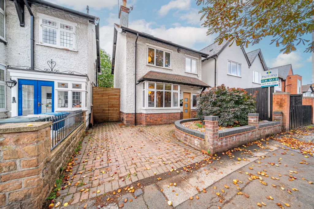 Property photo 1 of 17