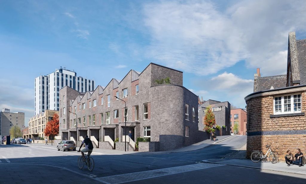 Property photo 1 of 3