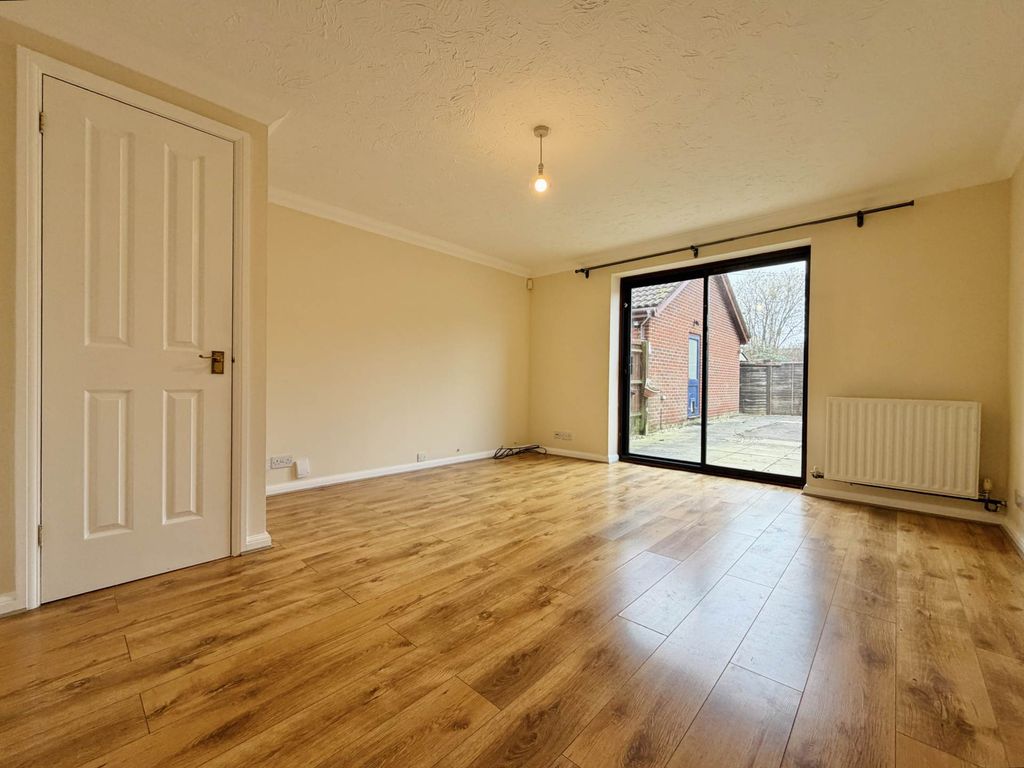 Property photo 3 of 8