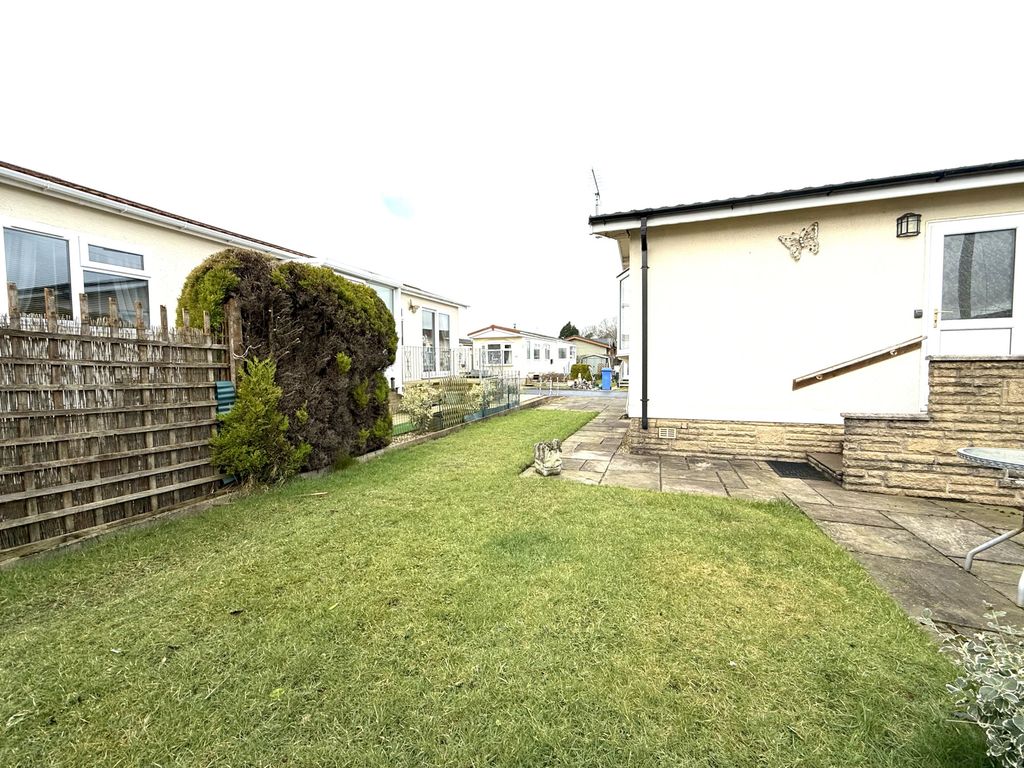 Property photo 3 of 26