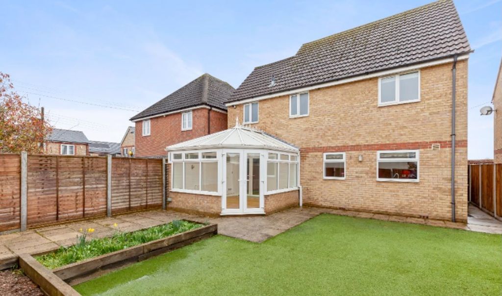Property photo 2 of 13