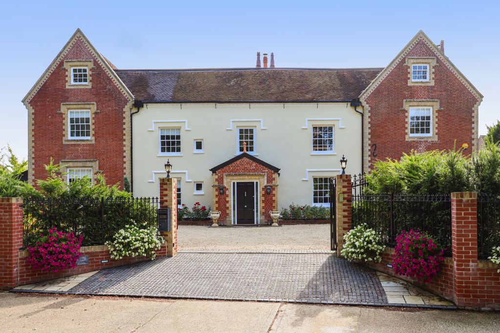 Property photo 1 of 39 051A8698