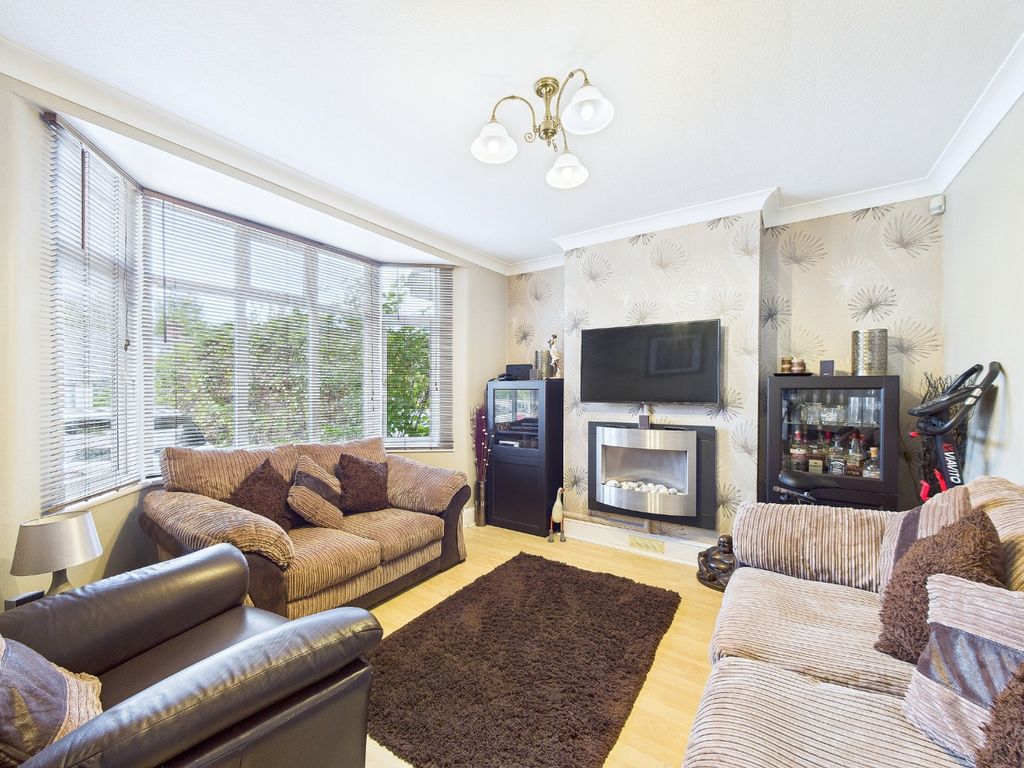 Property photo 2 of 31 3754273