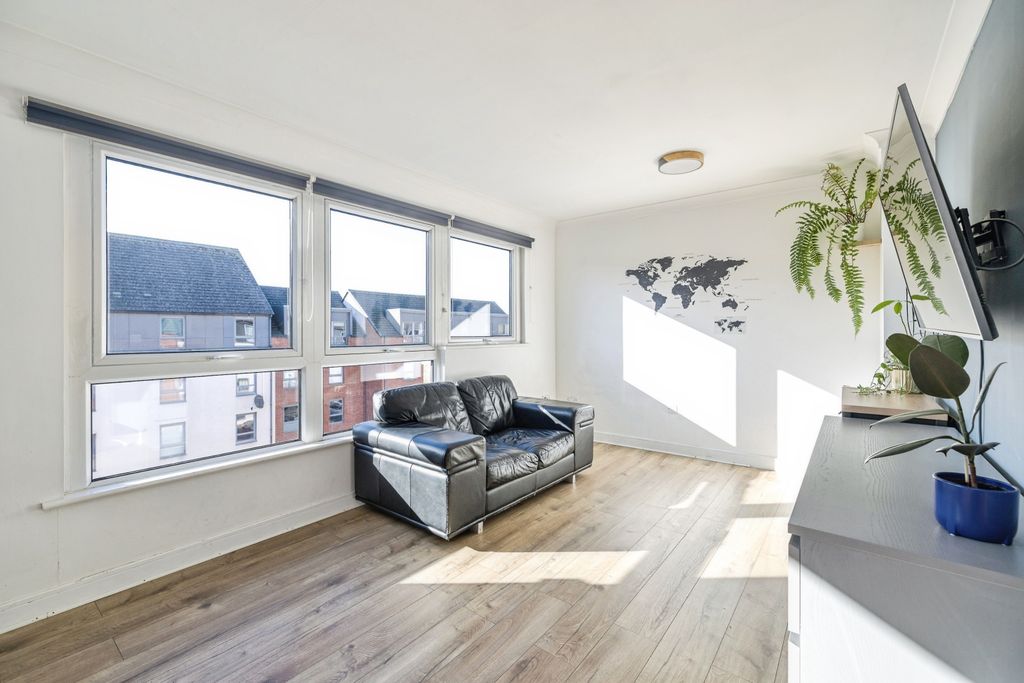 Property photo 2 of 18 _61_0015