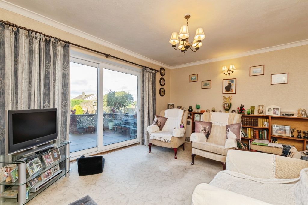 Property photo 2 of 20