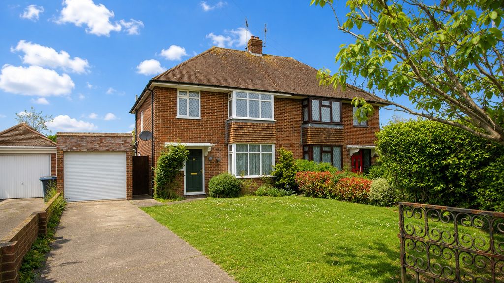 Property photo 2 of 13