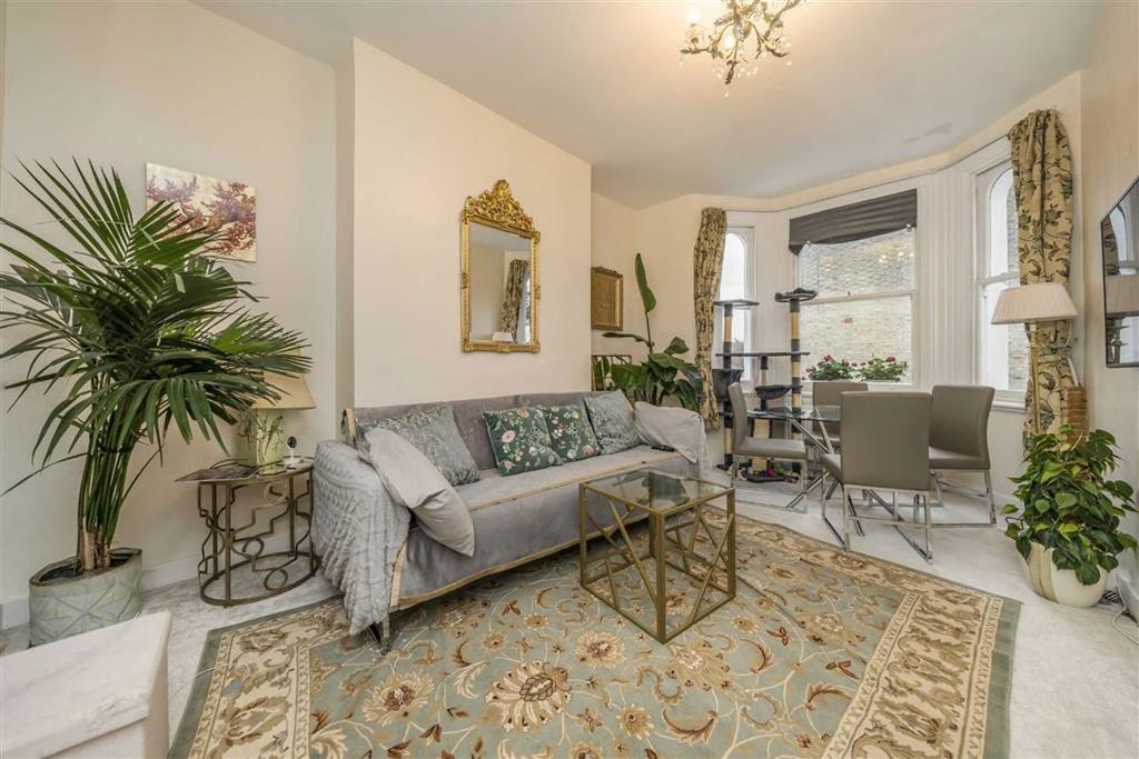 Property photo 2 of 5