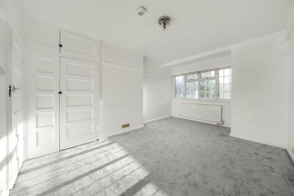 Property photo 3 of 15 Reception Room