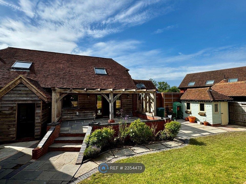 Property photo 1 of 32