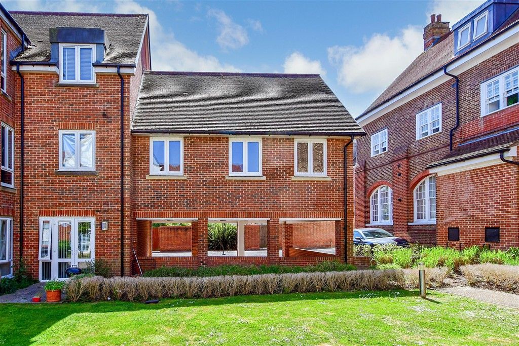 Property photo 1 of 10 External (Web) 1